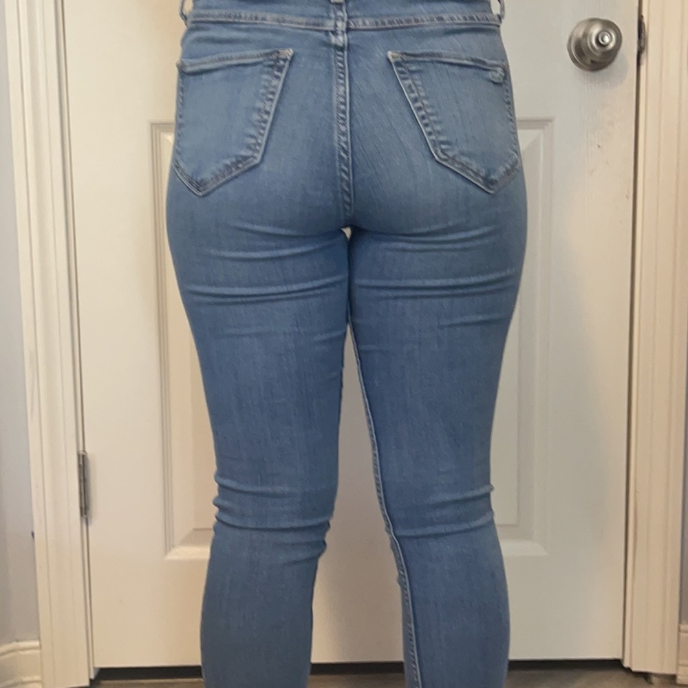 HOLLISTER HIGH RISE JEGGINGS - Picture 3 of 4